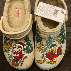Disney Parks 2022 Holiday Mickey and Friends Crocs